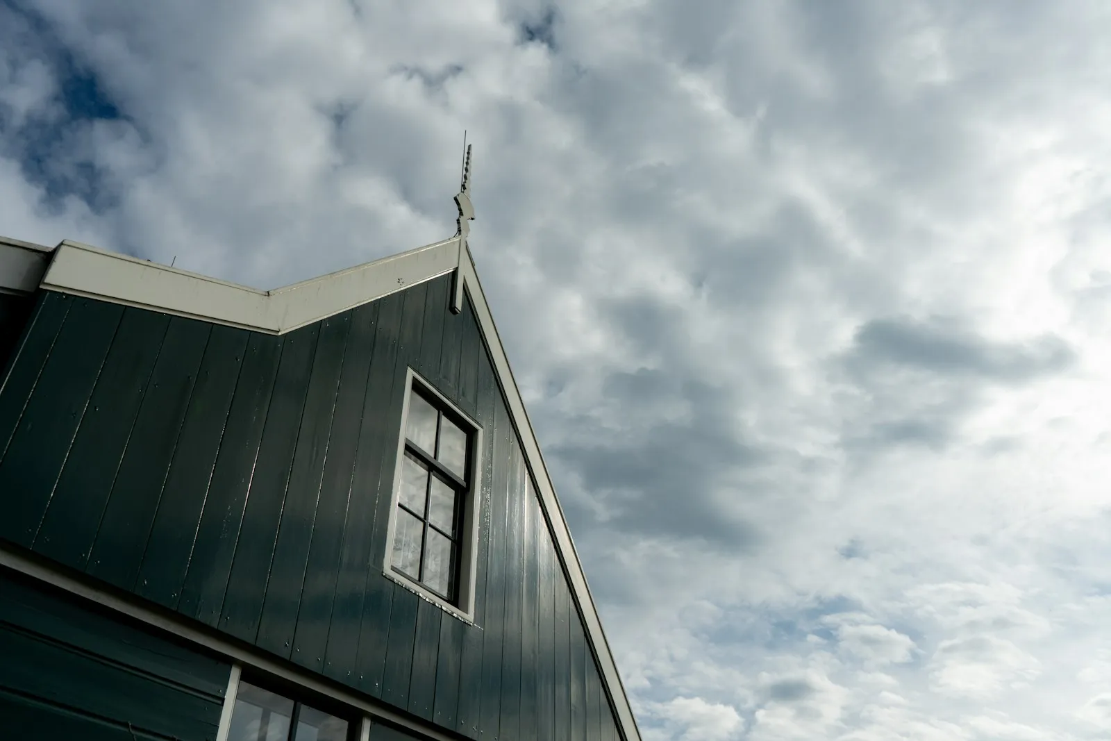 Saldering bij Bewolkt Weer: Wat Levert u Terug?